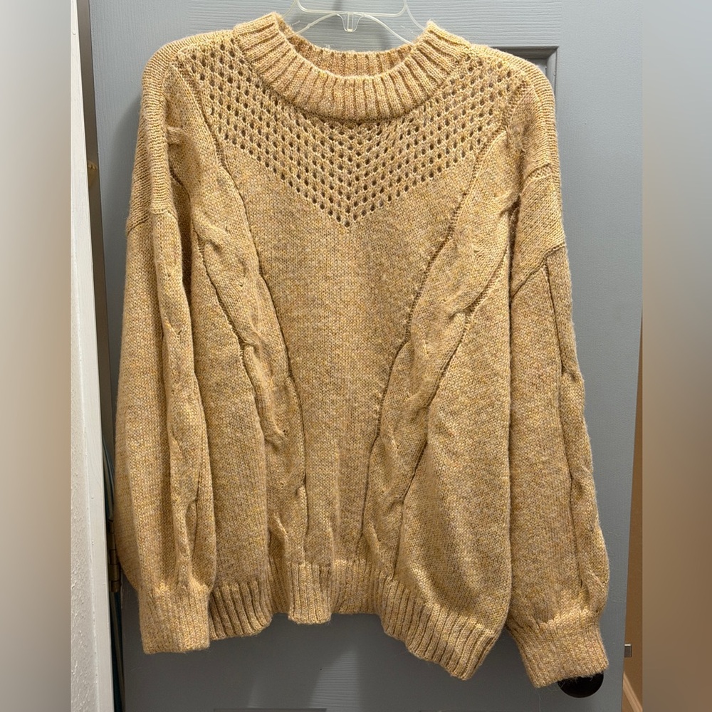 LC Lauren Conrad Shimmery Sparkly Gold Women’s Crewneck Sweater Size XXL